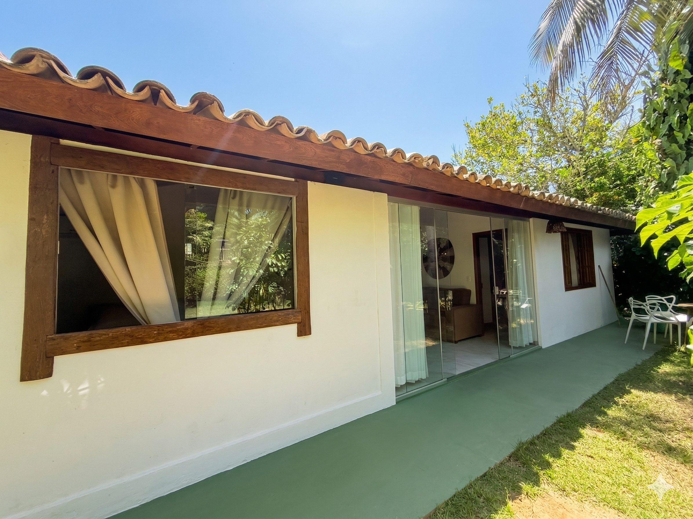 Chale-luxo-5-pessoas-Coroa-vermelha