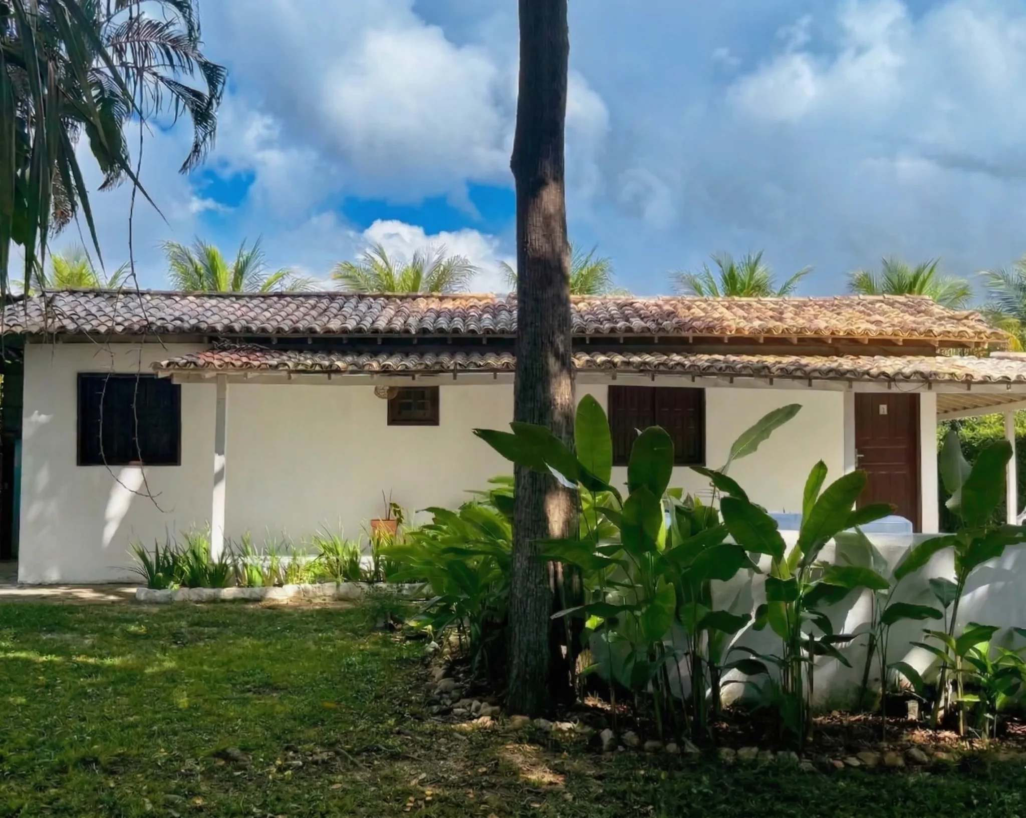 Chalet avec cuisine pour 6 personnes de l’Azorai entre les palmiers, à Santa Cruz Cabrália