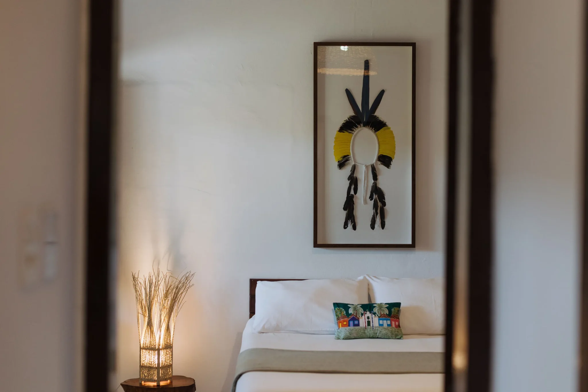 Tableau et lampe dans la chambre du Chalet pour 6 personnes de l’Azorai