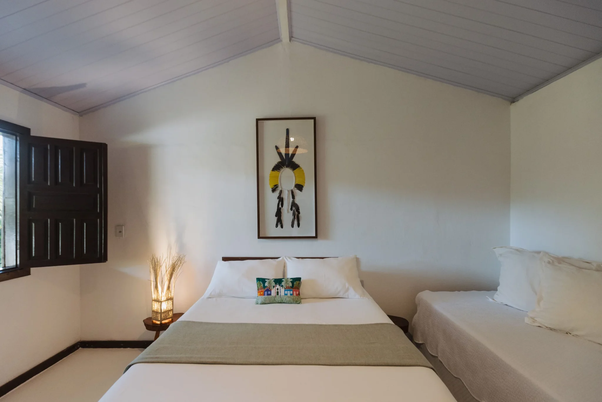 Chambre familiale avec lit double et lit simple dans le Chalet pour 6 personnes de l’Azorai